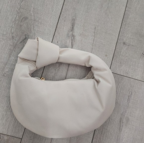 Alexandra Cream Vegan Top Handle Bag - Picture 2 of 5